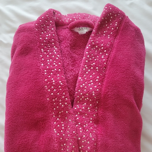 ULTA Hot Pink Plush Robe With Sparkly Embellushments Sz S/M - Picture 1 of 10